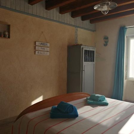 Bed and Breakfast Vendrennes Chez Florymarysol Экстерьер фото