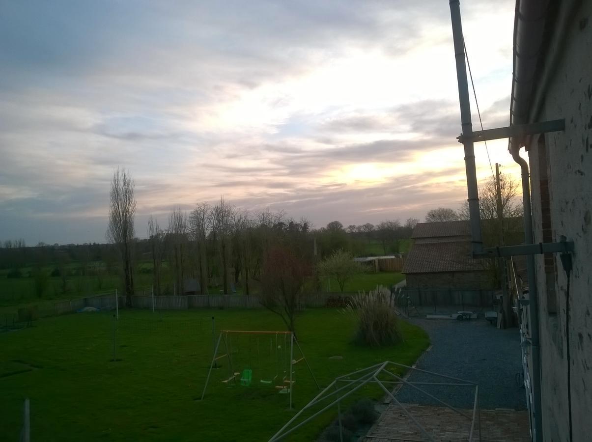 Bed and Breakfast Vendrennes Chez Florymarysol Экстерьер фото