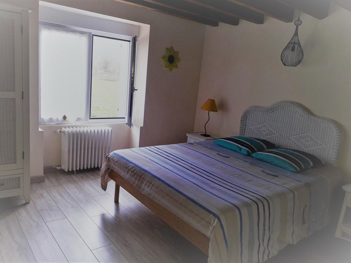 Bed and Breakfast Vendrennes Chez Florymarysol Экстерьер фото